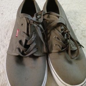 Levis Sneakers